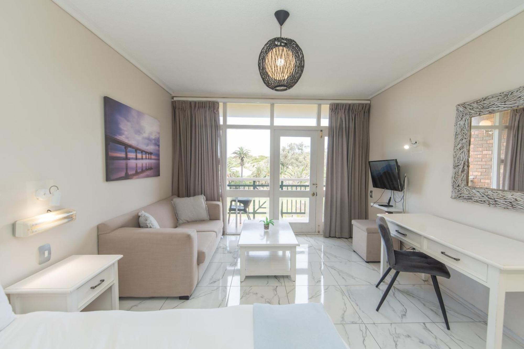157 Brookes Hill Suites Near The Beach Port Elizabeth Exterior foto